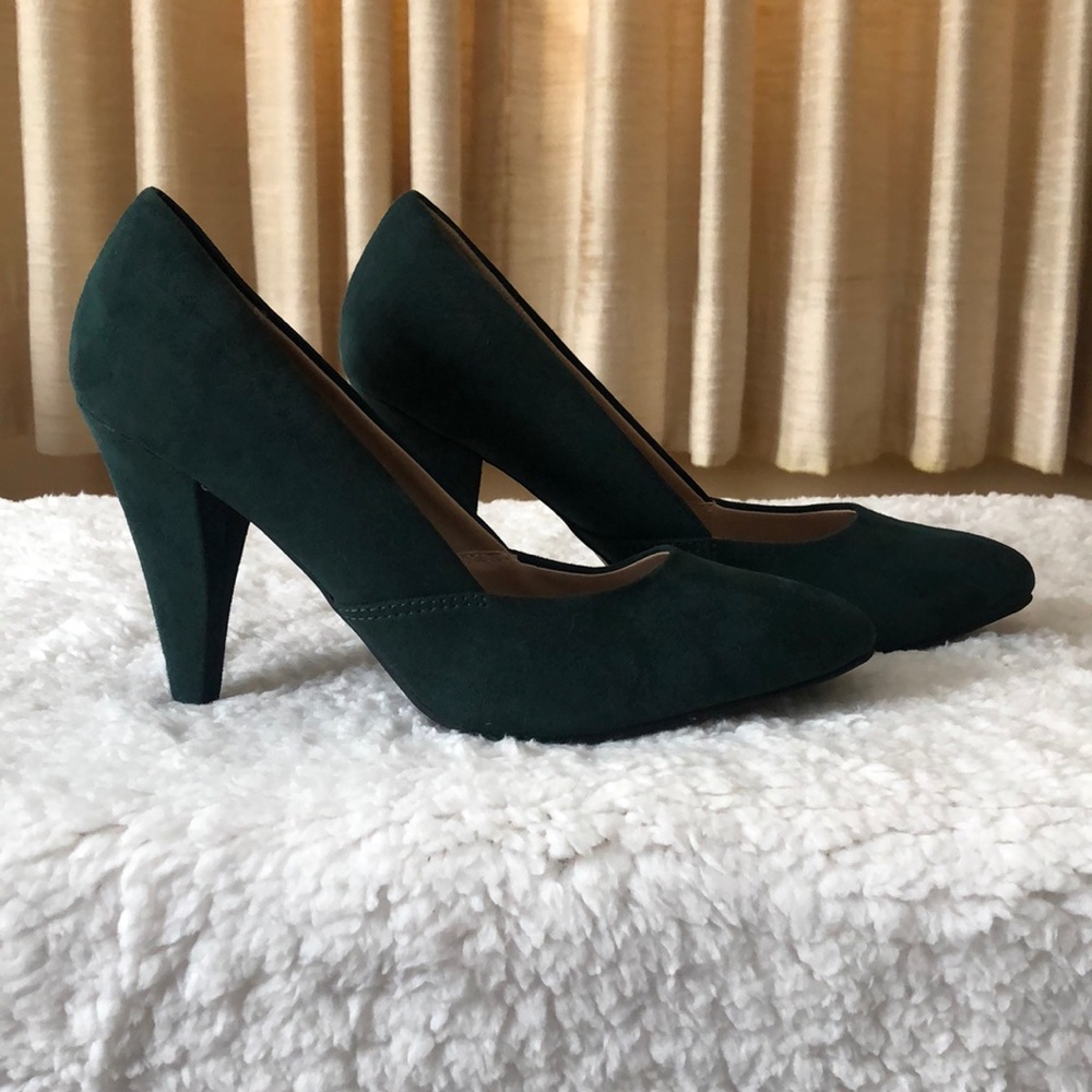 Forever 21 pumps